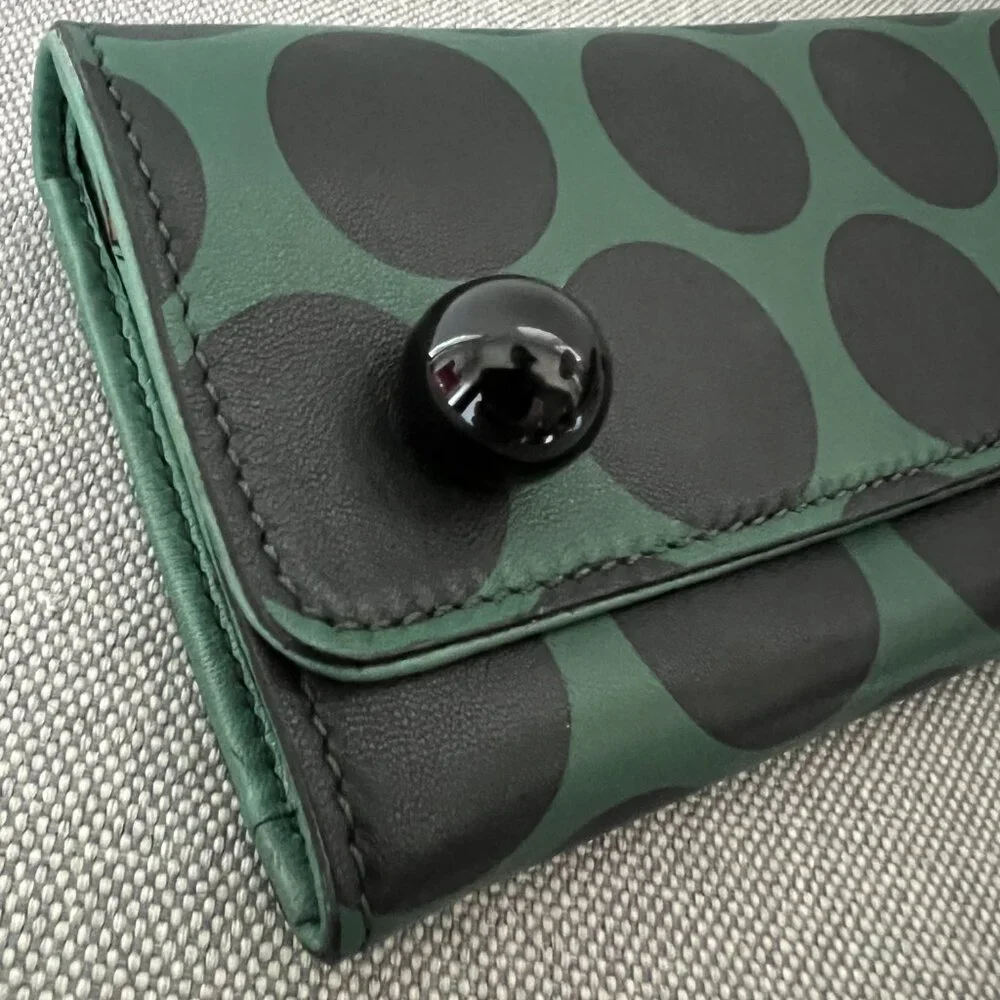 MARC JACOBS Green/Black Polka Dot Wallet Lambskin RARE Runway 2011 - Picture 3 of 7